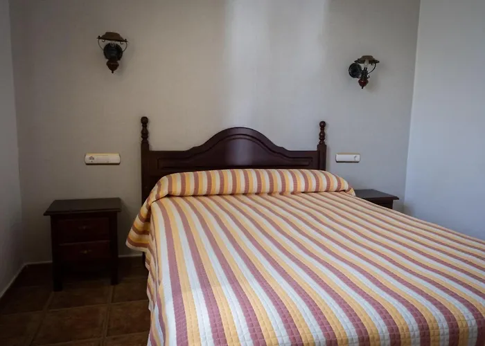 Majadales De Roche 科尼尔-德拉弗龙特拉