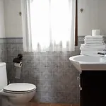 Majadales De Roche *